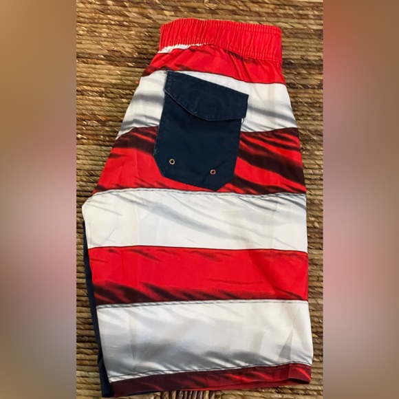 Marvel Swimming Short Size small - Picture 2 of 5